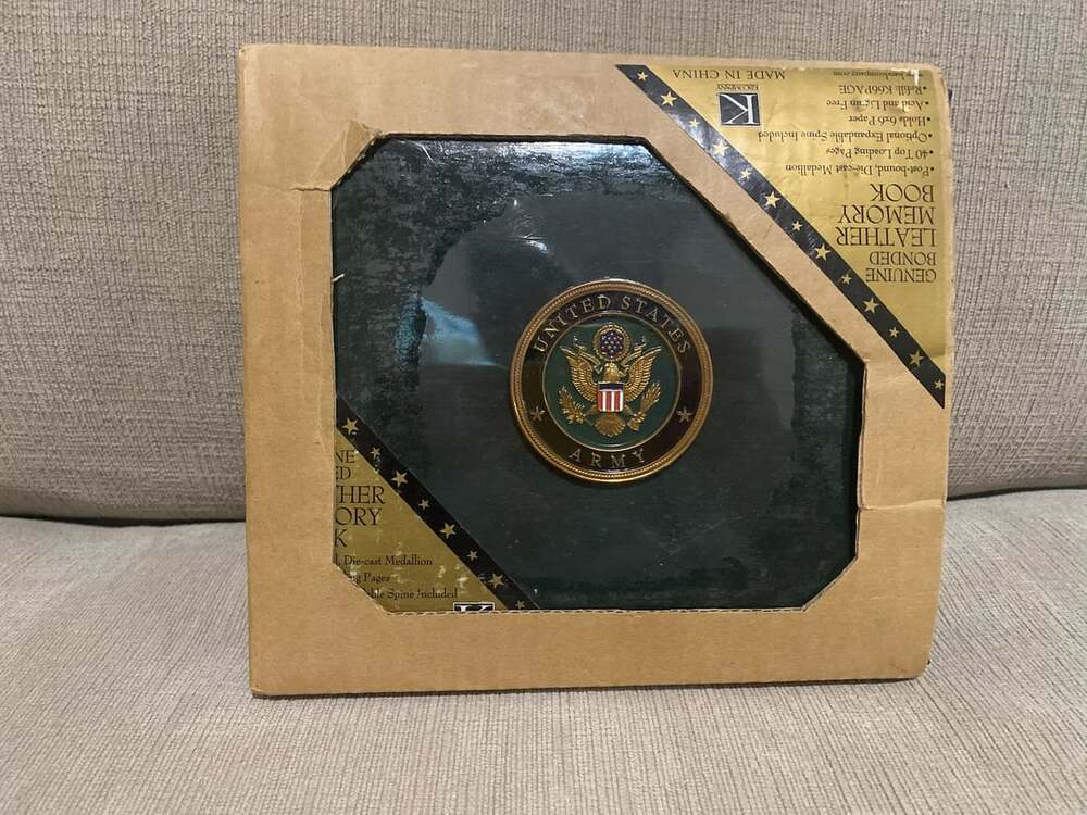 K&Company U.S. Army Genuine Bonded Leather Memory Book Scrapbook Kit with Medall